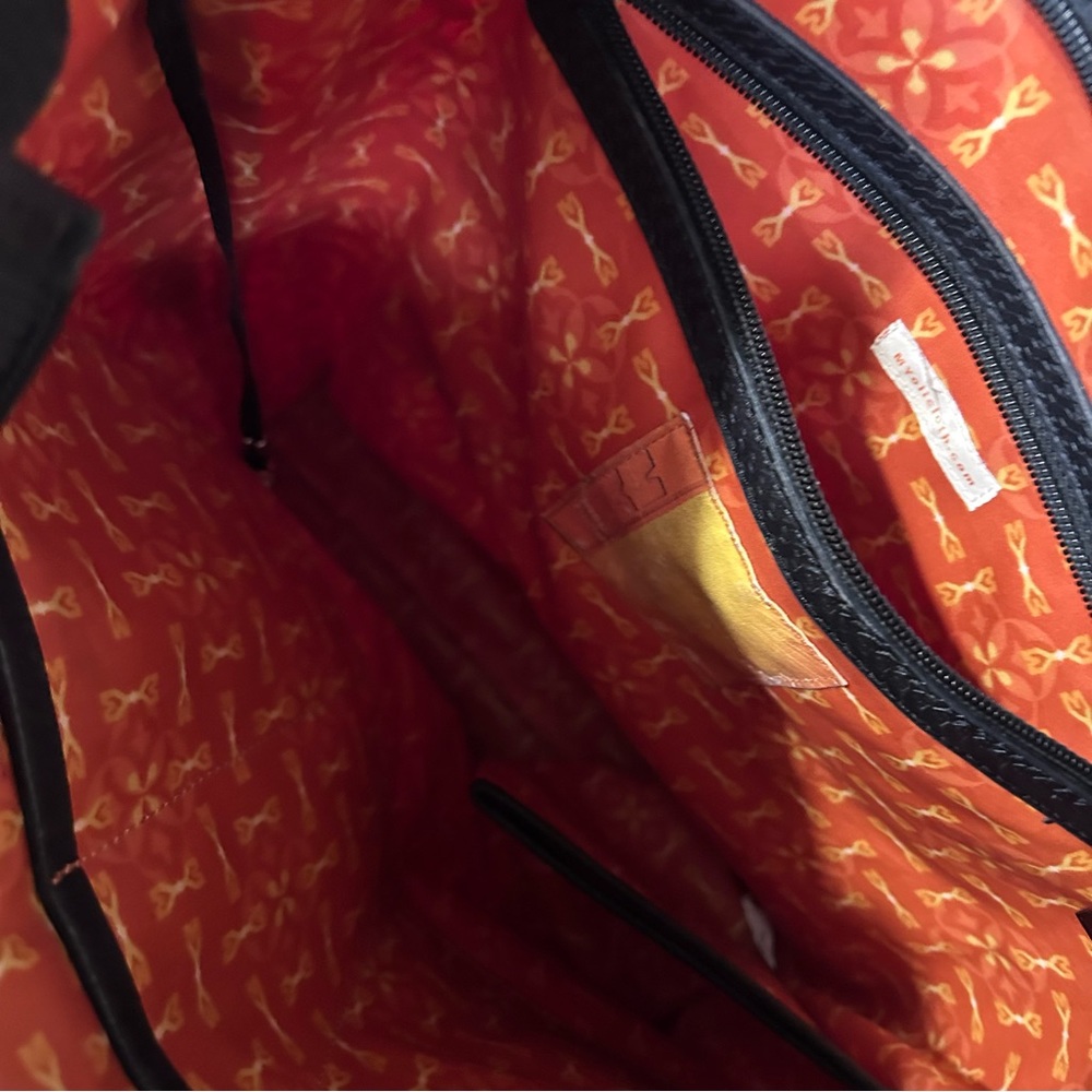 Red tote bag, purse, tote bag, shoulder bag, fashionable, water repellent zipper - Picture 8 of 12
